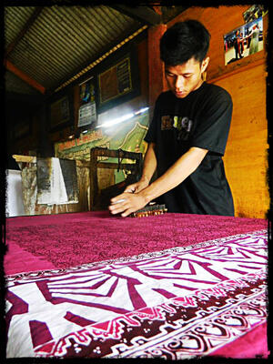 Batik Banten - Seni Budaya Lokal Yang Mendunia (Hari Batik Nasional)