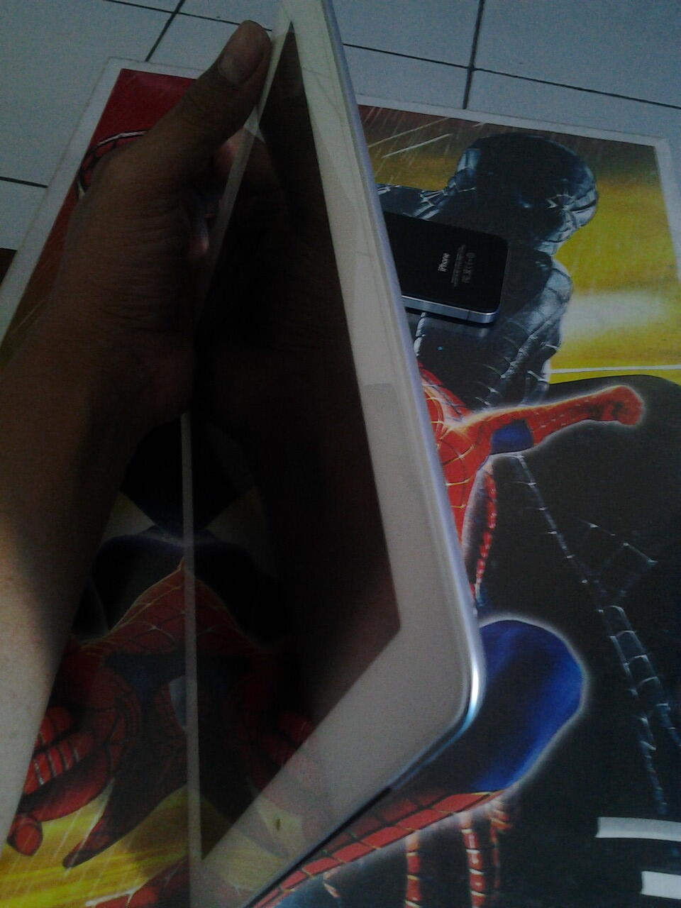 Terjual IPAD 2 gsm 16GB,IPHONE 16GB EX TELKOMSEL & ID COC 