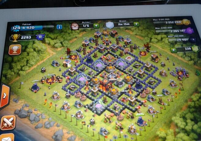 Terjual IPAD 2 gsm 16GB,IPHONE 16GB EX TELKOMSEL & ID COC 