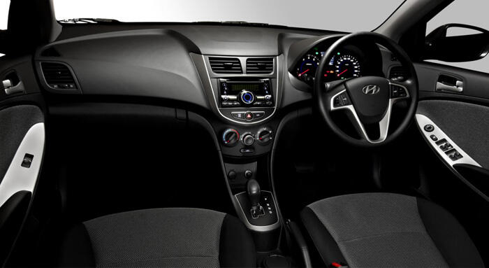Promo Akhir Tahun Hyundai Grand Avega AT
