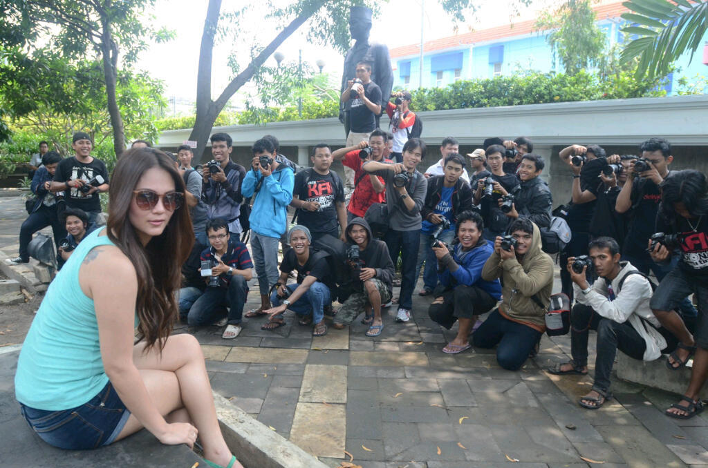 IGO - Perawan-perawan bening dari Suroboyo