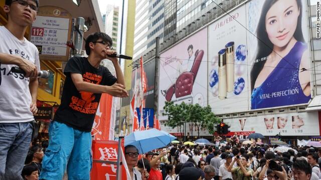 Pria &quot;Culun&quot; dan Krempeng ini Bikin China Ketar-Ketir (Mengenal Sosok Joshua Wong)