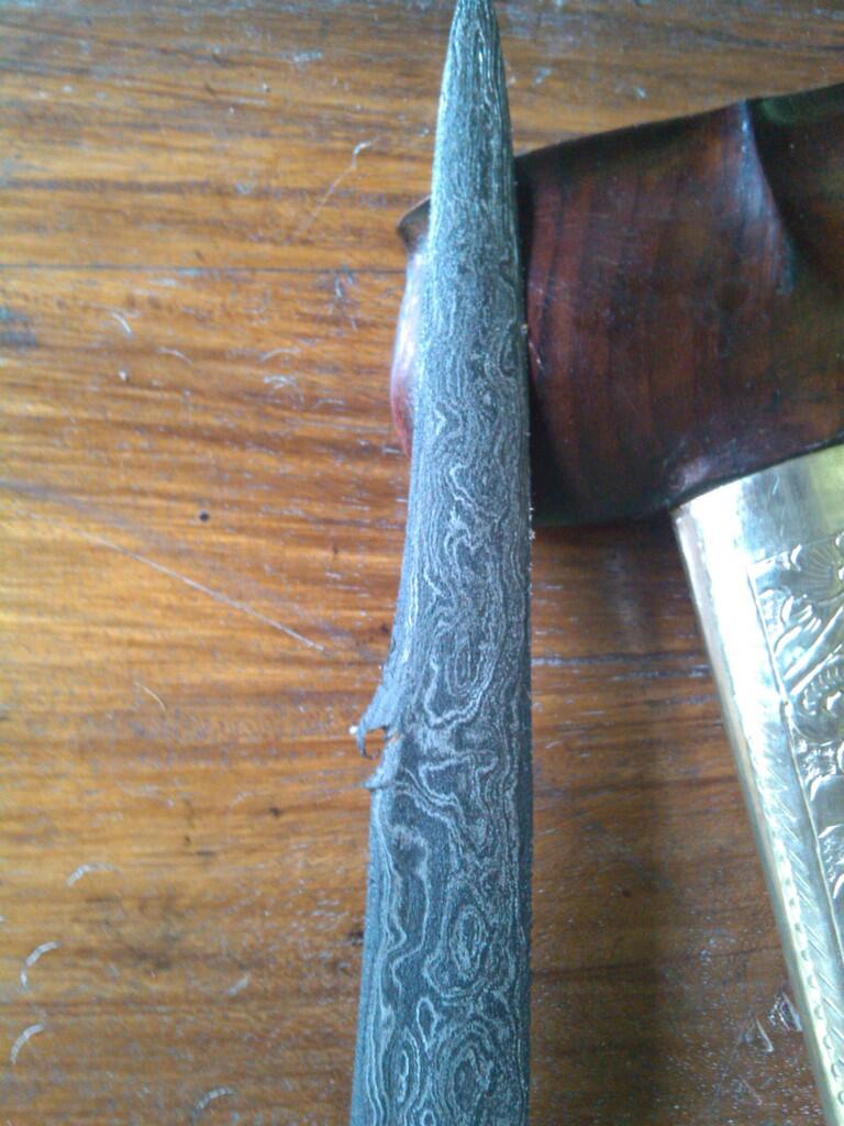 Keris Kebo Kantong antik dimaharkan