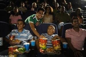 TIPS SAAT NONTON SENDIRIAN DI BIOSKOP (JOMBLO)
