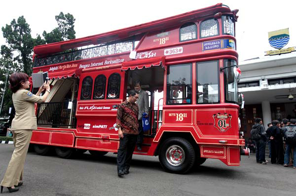 Bus Wisata