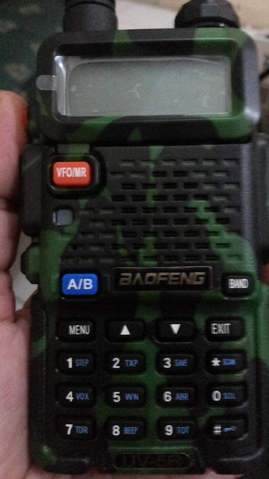 HANDY TALKY BAOFENG UV-5R Loreng/Army Dualband