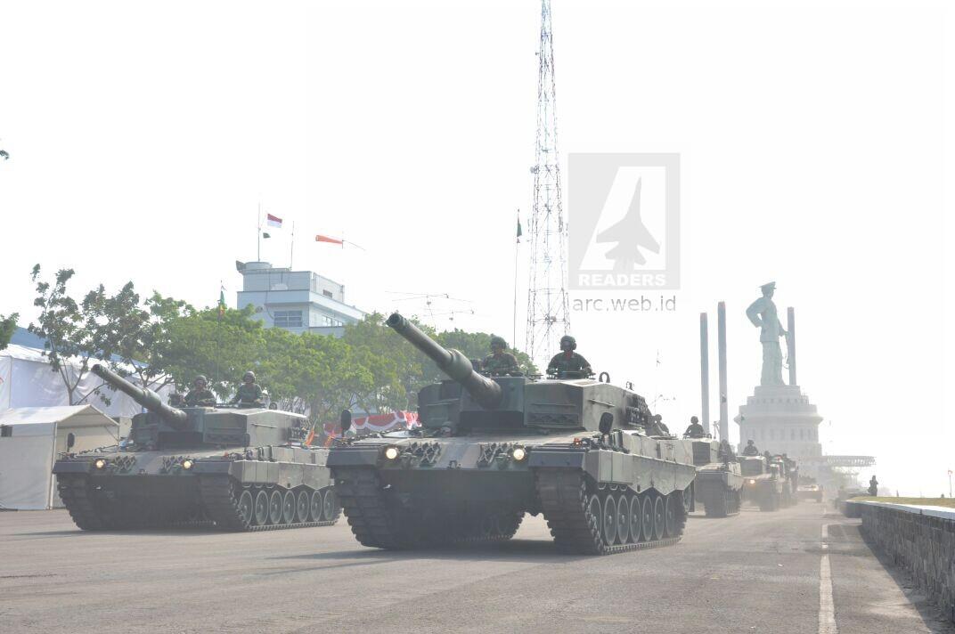 Galeri Suasana Latihan Ulang Tahun TNI