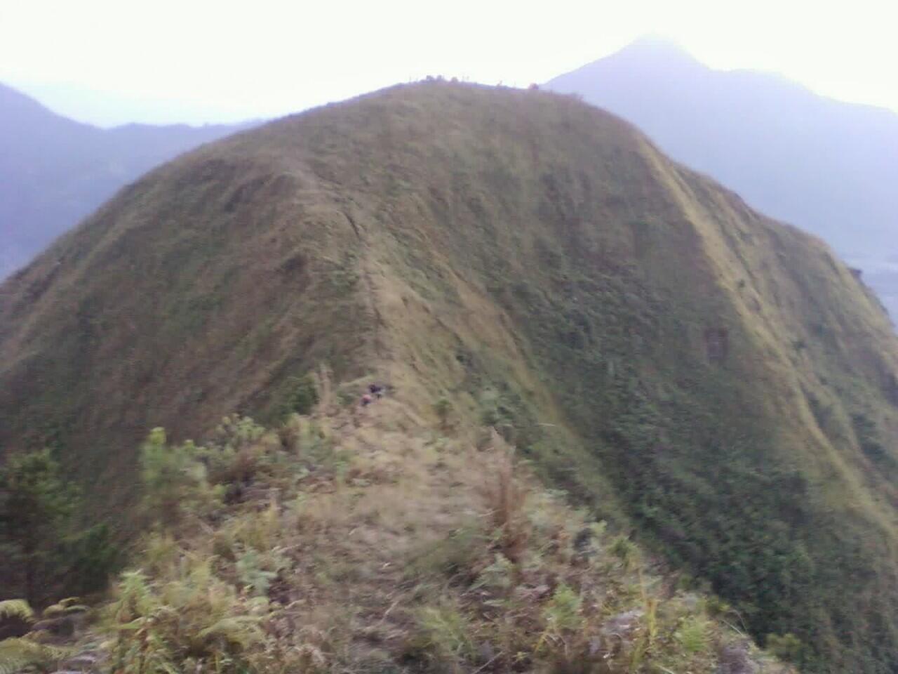 Camping di Gunung Andong, Berenang di Air Terjun Sekar Langit