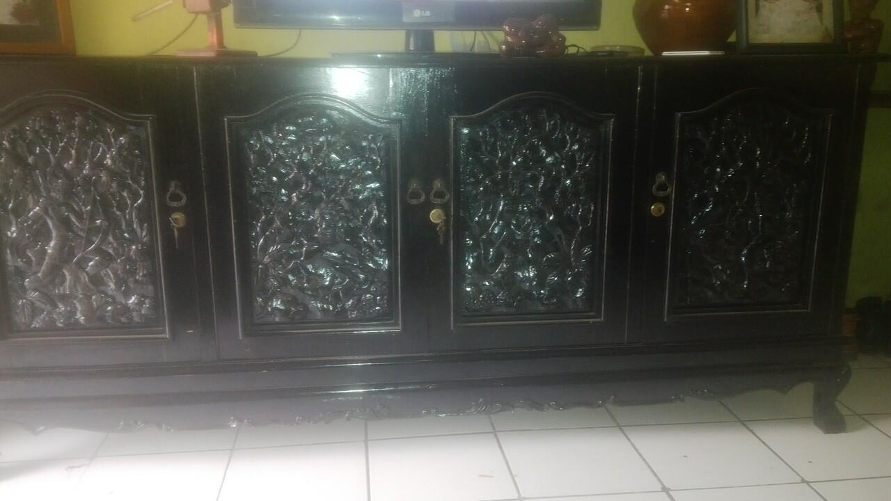 Patung ukiran kayu jati