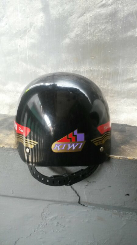 Helm Antik Lawas Murah . ( JakSel ) Borongan Murah