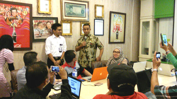 Sekolah Bisnis 1 Milyar; Komunitas Internet Marketing Indonesia