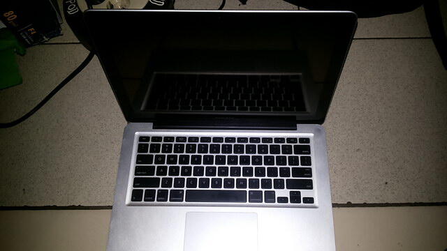 MacBook Pro Mid 2010, 13 inchi