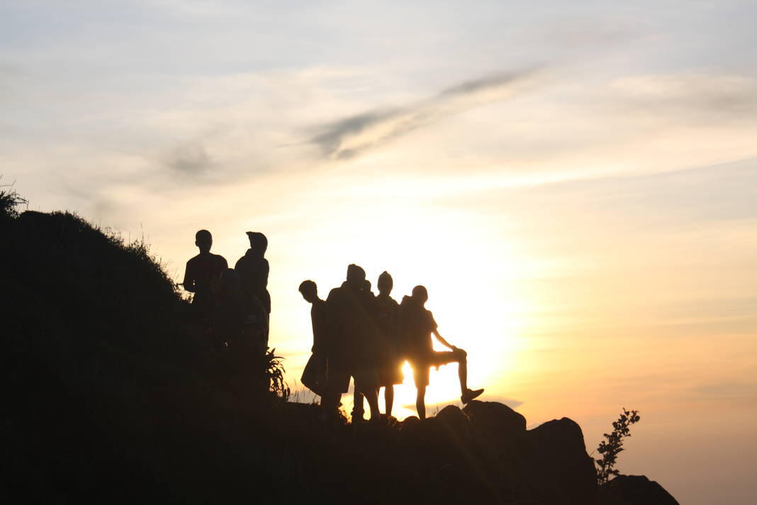 Siluet yang Memberiku Harapan