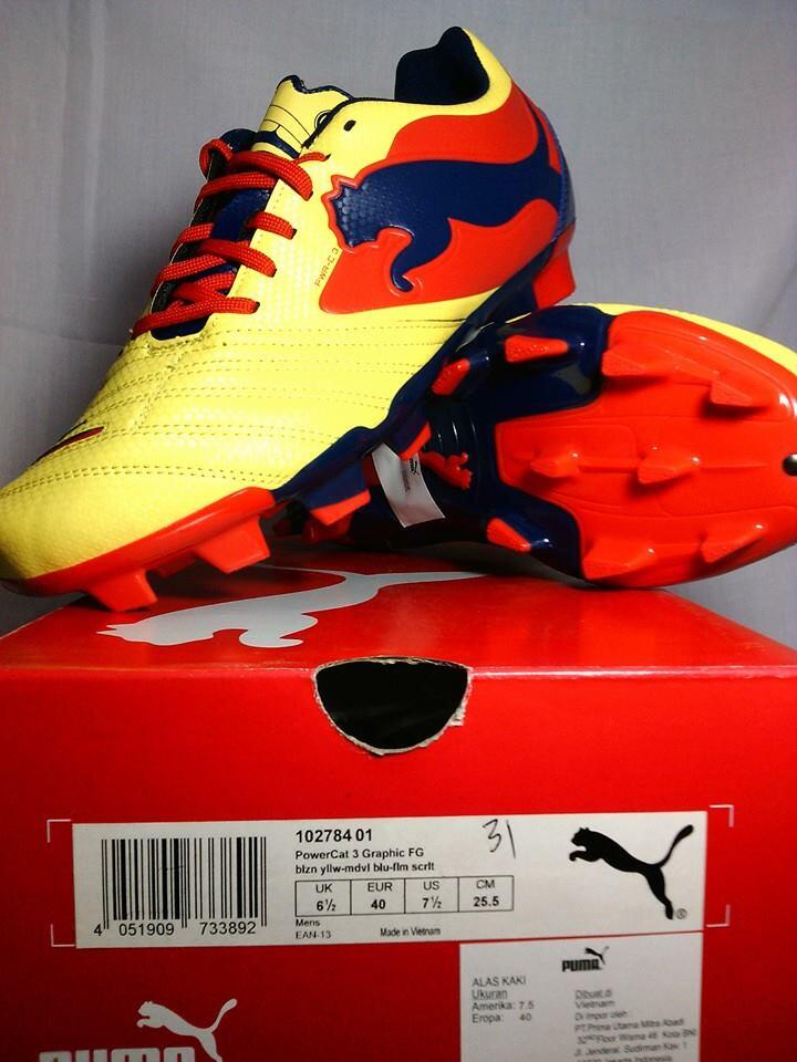 Sepatu bola PUMA PowerCat 3 Graphic FG & futsal PUMA POWERCAT 4 IT original cuma 300K