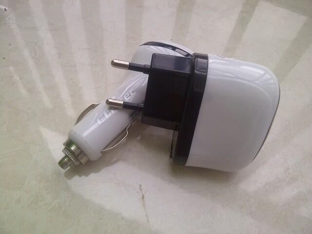 Charger Universal/ Mulitifungsi murah meriah
