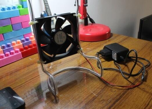 DIY Smartphone Cooler Dari Kipas Notebook Cooler