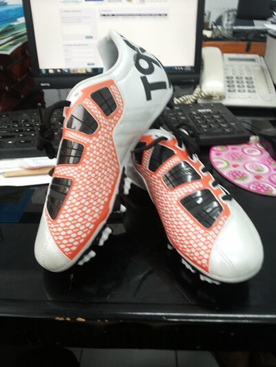 Sepatu Bola Adidas Kaiser 5 Cup, Nike CTR360, T90, Mercurial, Umbro, Puma