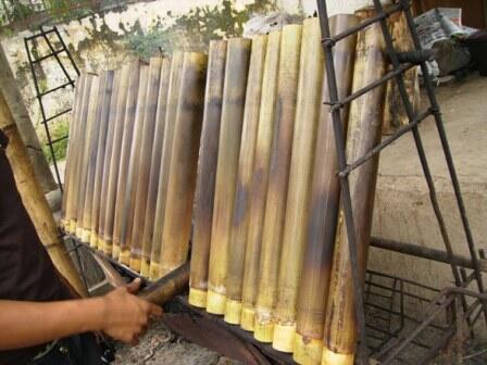 Hubungan yang erat antara Masyarakat Indonesia dengan Pohon Bambu