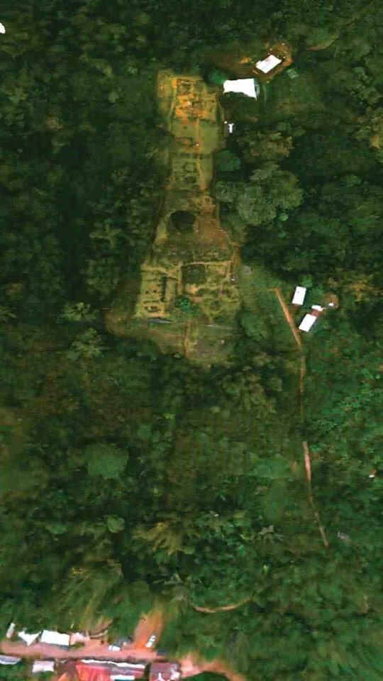 Riset Gunung Padang 12 Agustus - 2 Oktober 2014 (PENELITI DAN TNI)