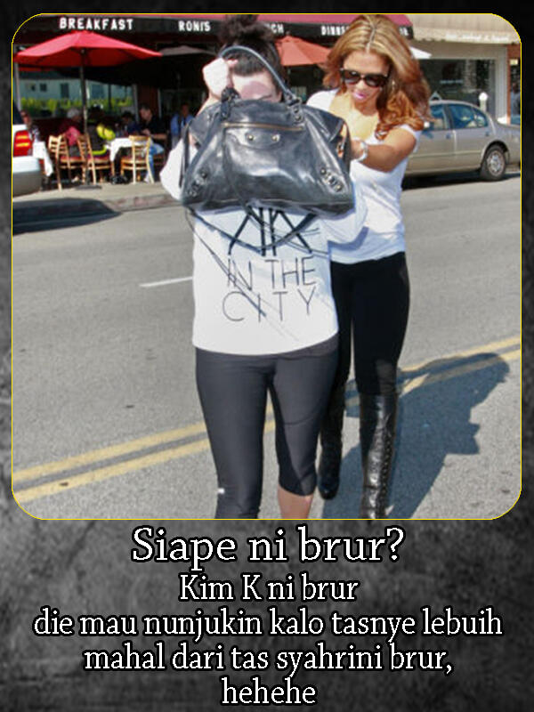 kelakuan celeb kalo ketemu paparazi ni brur