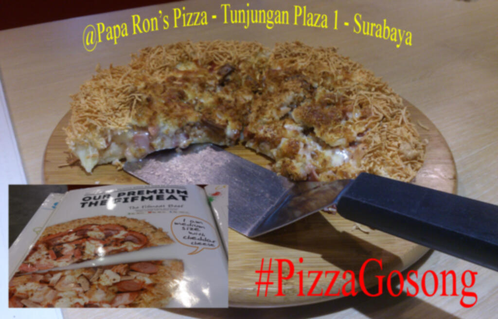 Pizza Gosong senilai 200rb di Paparons Pizza Surabaya 