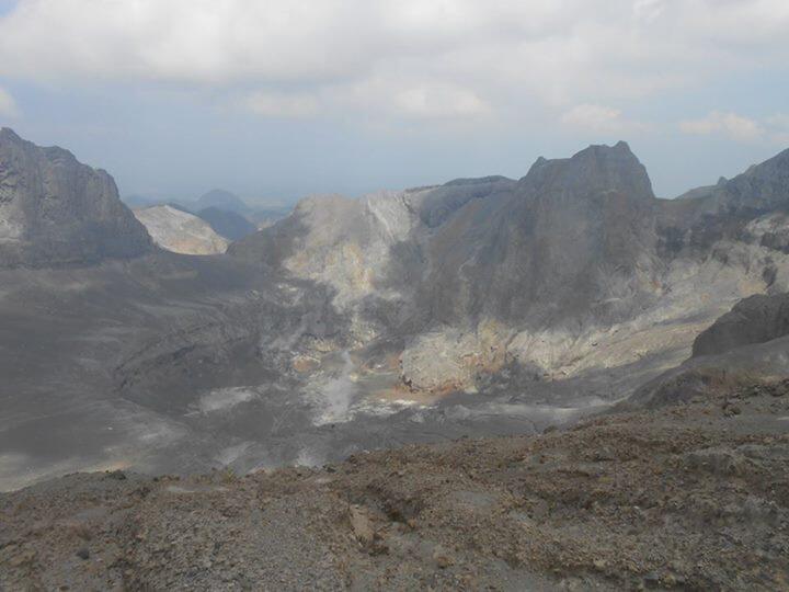 Kelud via Tulungrejo Blitar - Menikmati Kawah Baru Pasca Erupsi 2014