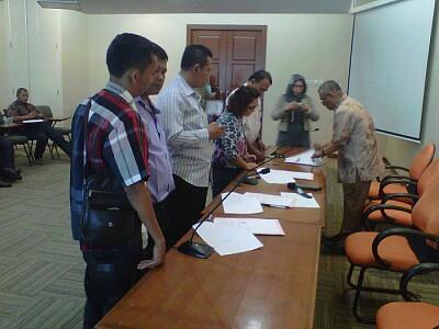 26 Direktur Tandatangani Kontrak Rp143,6 Miliar