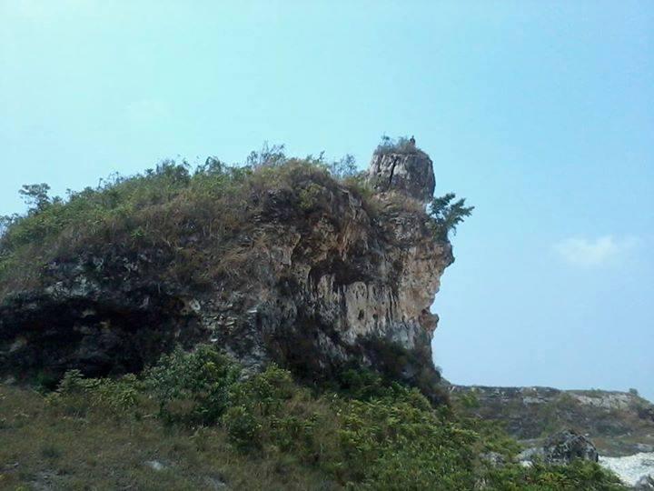 Manjat tebing ah,,tebing jempol,bak candu bagi para pemanjat tebing