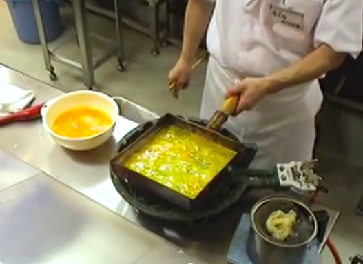 yukk intip cara masak TAMAGOYAKI (Japanese Omelette)