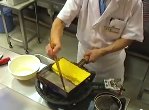 yukk intip cara masak TAMAGOYAKI (Japanese Omelette)