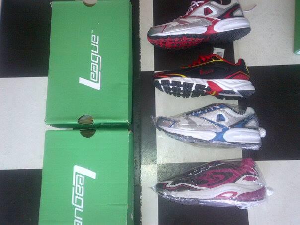 Sepatu Running LEAGUE