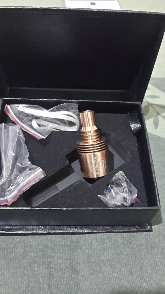 Jual Vapor/E-Cigarette/Rokok Elektrik SLB V V3 Mega 1.300 mAh (NEW)
