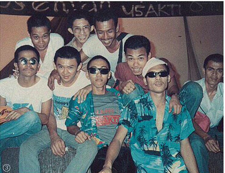 Foto Masa Kecil AHOK