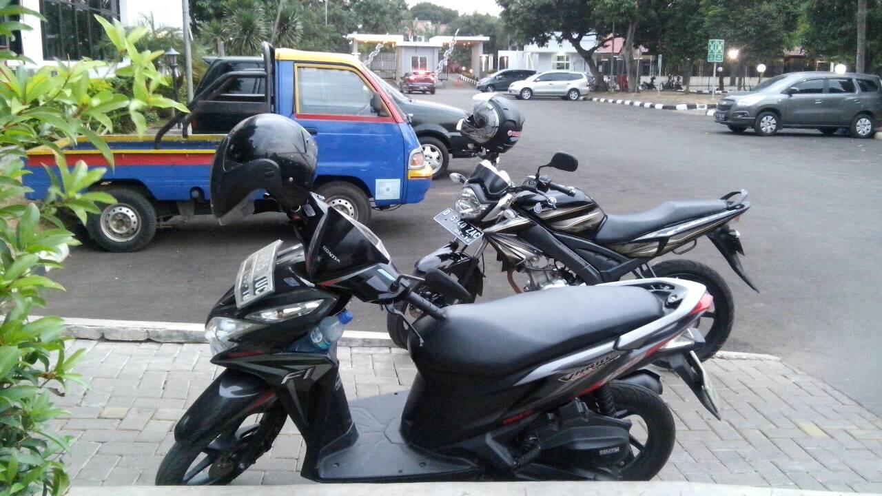 Terjual Jual Motor Vario CBS ISS Warna Hitam 2013 Or Scoopy Merah