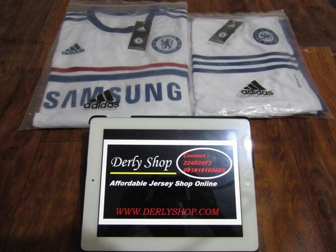 Lelang Murah Meriah Stelan Jersey dan Celana Grade Ori, Gratis Ongkos Kirim !!!