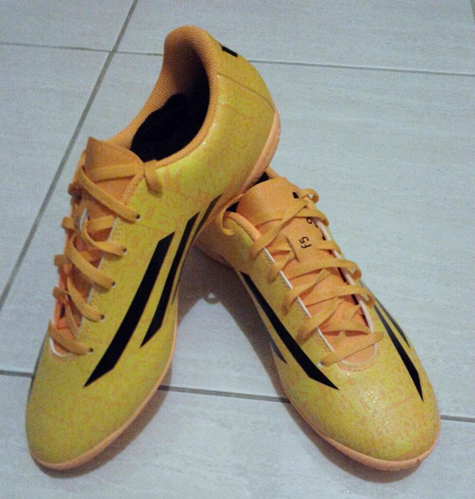 ***Sepatu Futsal ADIDAS F5 MESSI IC YELLOW-BLACK ORIGINAL*** MURAH!!!