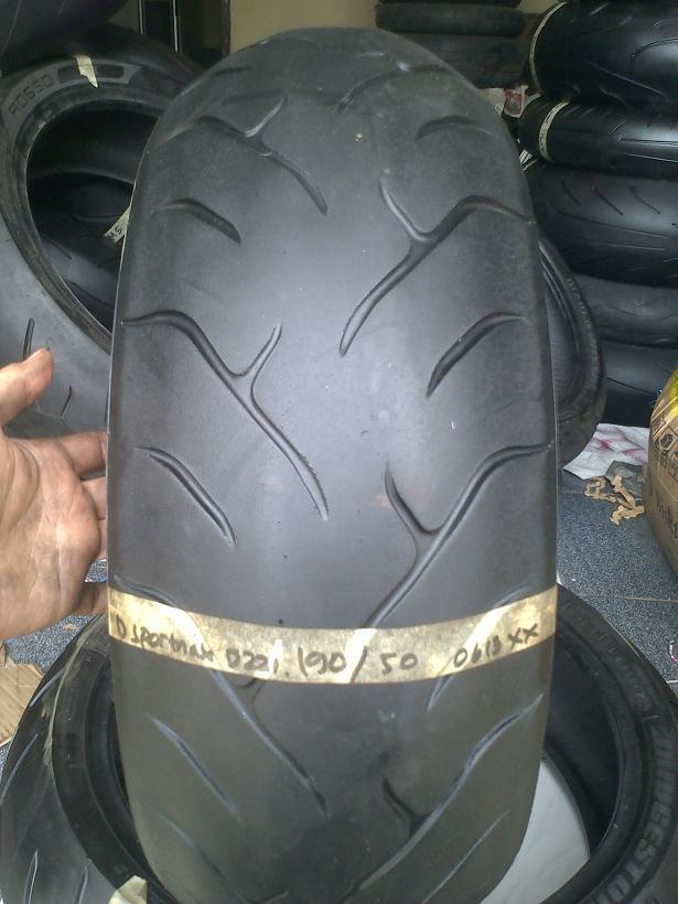 Terjual jual ban bekas ex moge merek battlax michelin 