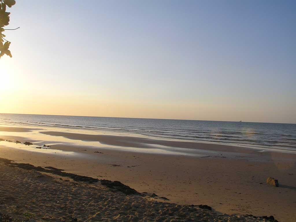 Pantai Siring Kemuning, pantai eksotis yang sepi!