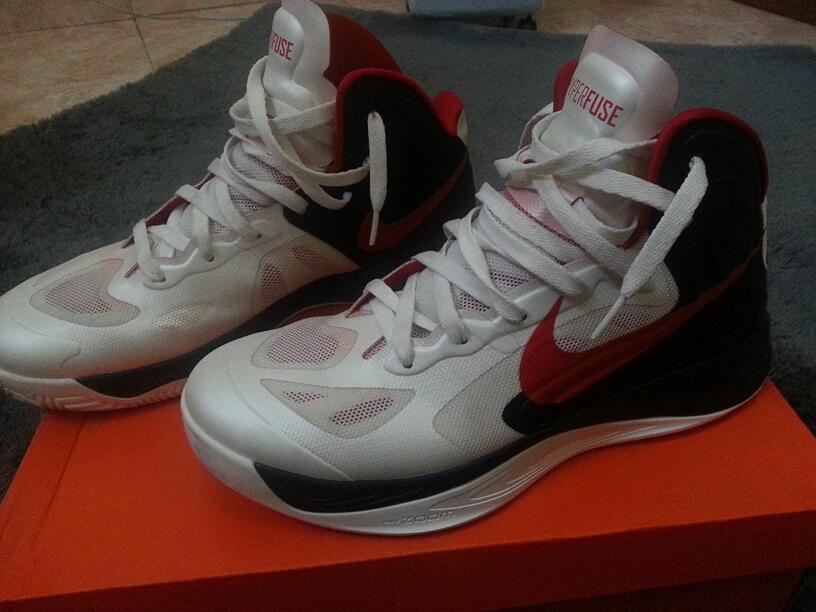 Sepatu Basket Nike Hyperfuse 2012 Original (Mulus, second 2x pemakaian indoor)