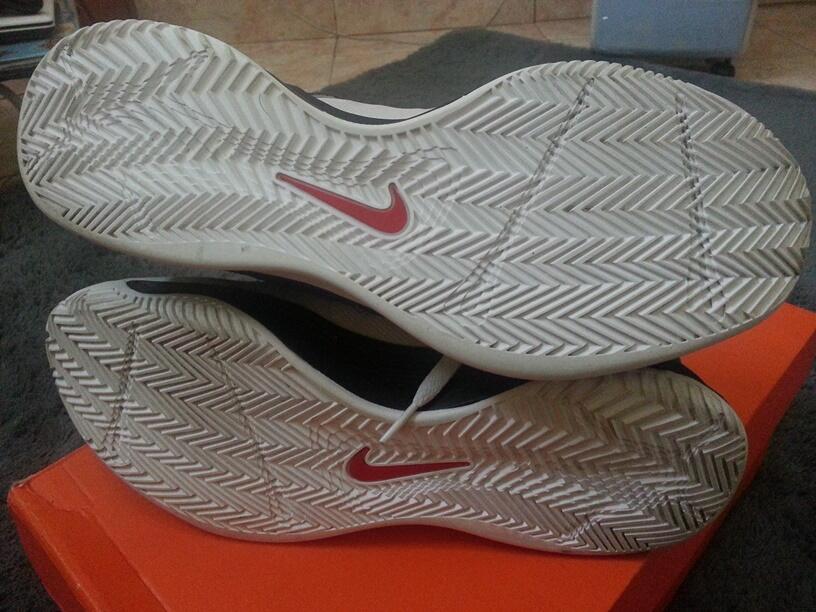 Sepatu Basket Nike Hyperfuse 2012 Original (Mulus, second 2x pemakaian indoor)