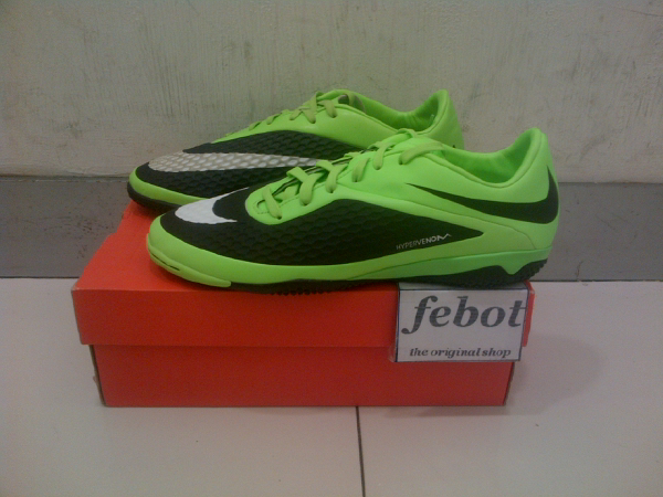 NIKE HYVERVENOM PHELONE IC