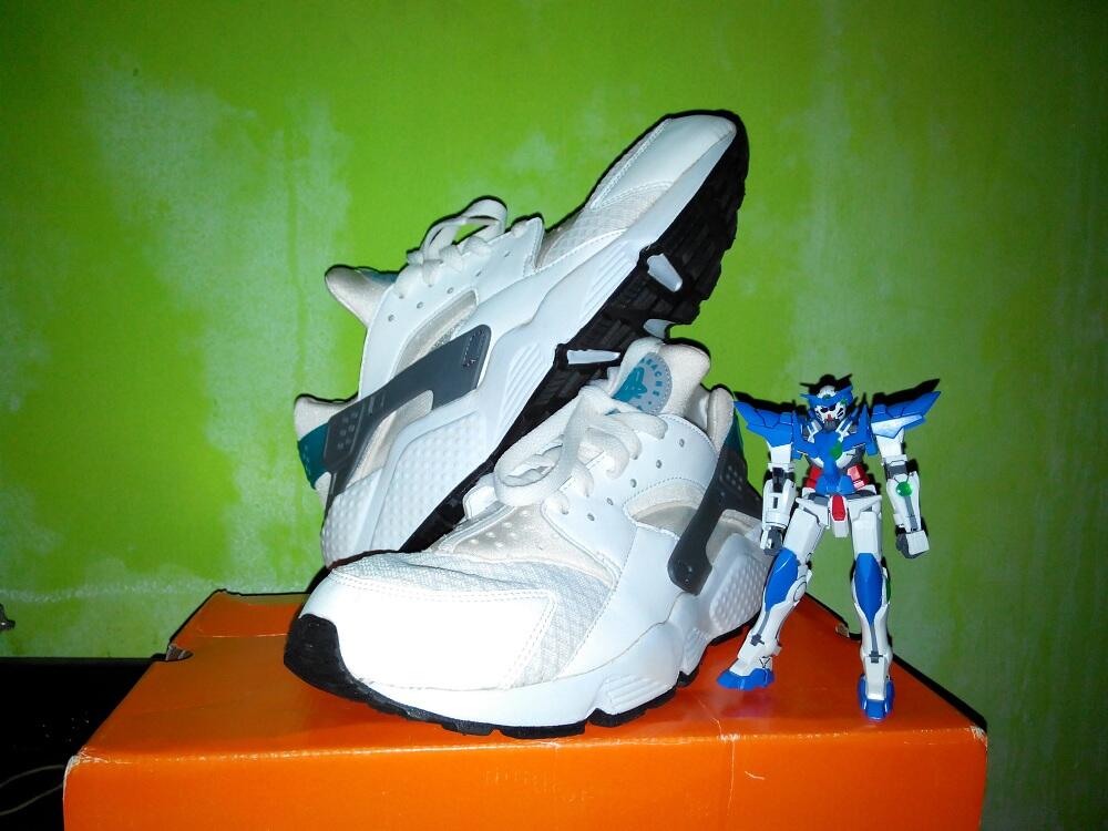 NIKE HUARACHE TURBO LIGHT TERMURAH SEKASKUS
