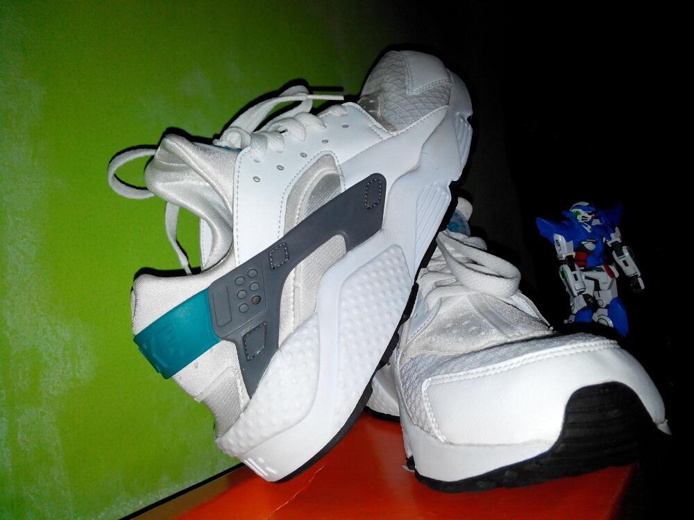 NIKE HUARACHE TURBO LIGHT TERMURAH SEKASKUS