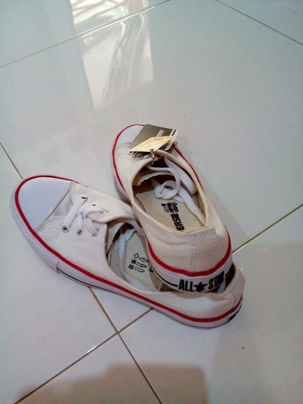 Sepatu Converse Ladies White Original