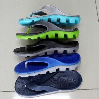 CROCS ORIGINAL FOR MEN, LENGKAP,BERKWALITAS.DIJAMIN 100%