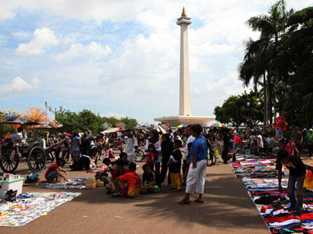 &#91;HARUS DI KERASI BUAT OTAK 2D&#93; Basuki: PKL di Monas Tambah ‘Ganas’…