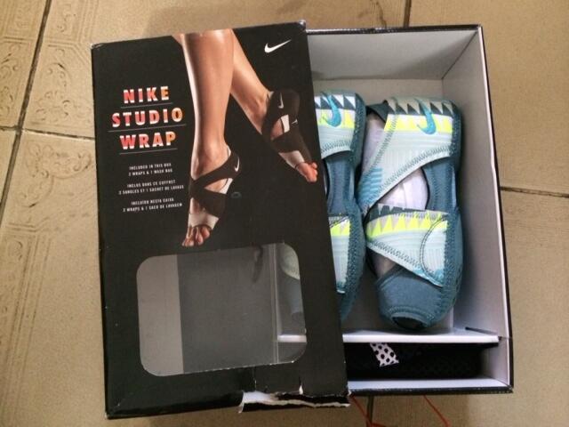 Nike Studio Wrap