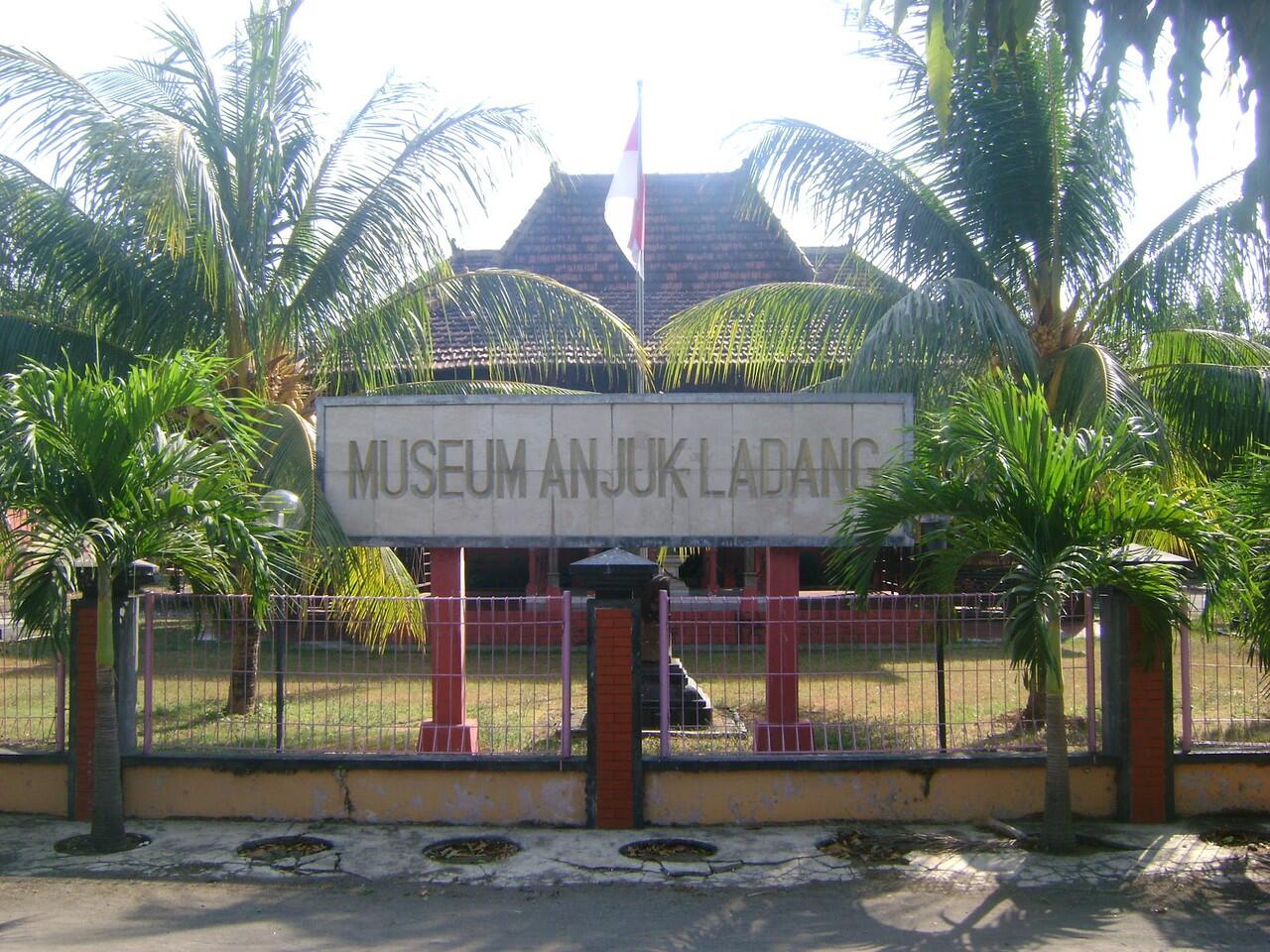 15 Tempat Wisata di Kabupaten Nganjuk