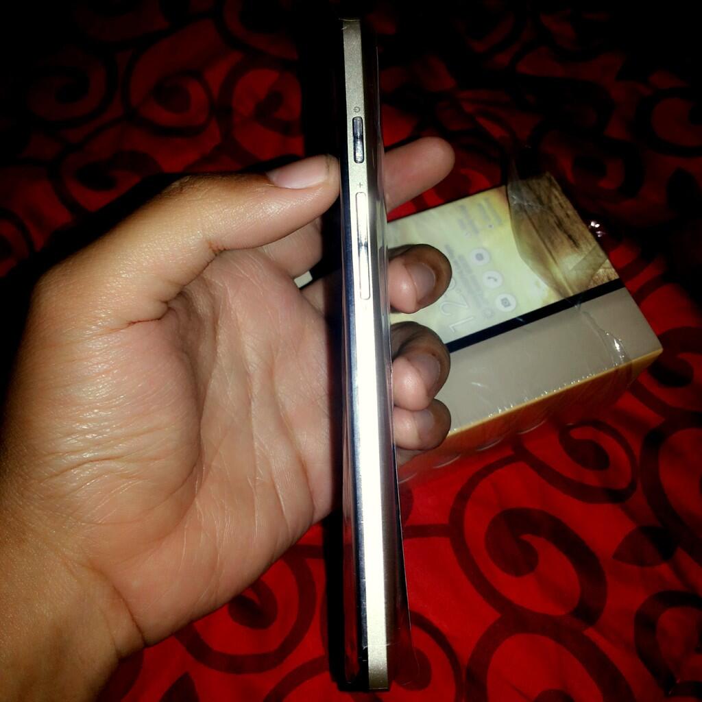 Asus Zenfone 5 GOLD RAM 2GB ROM 8Gb GRS TAM Bandung