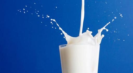 Tampilkan Kulit Putih dan Bersinar Dengan Segelas Susu